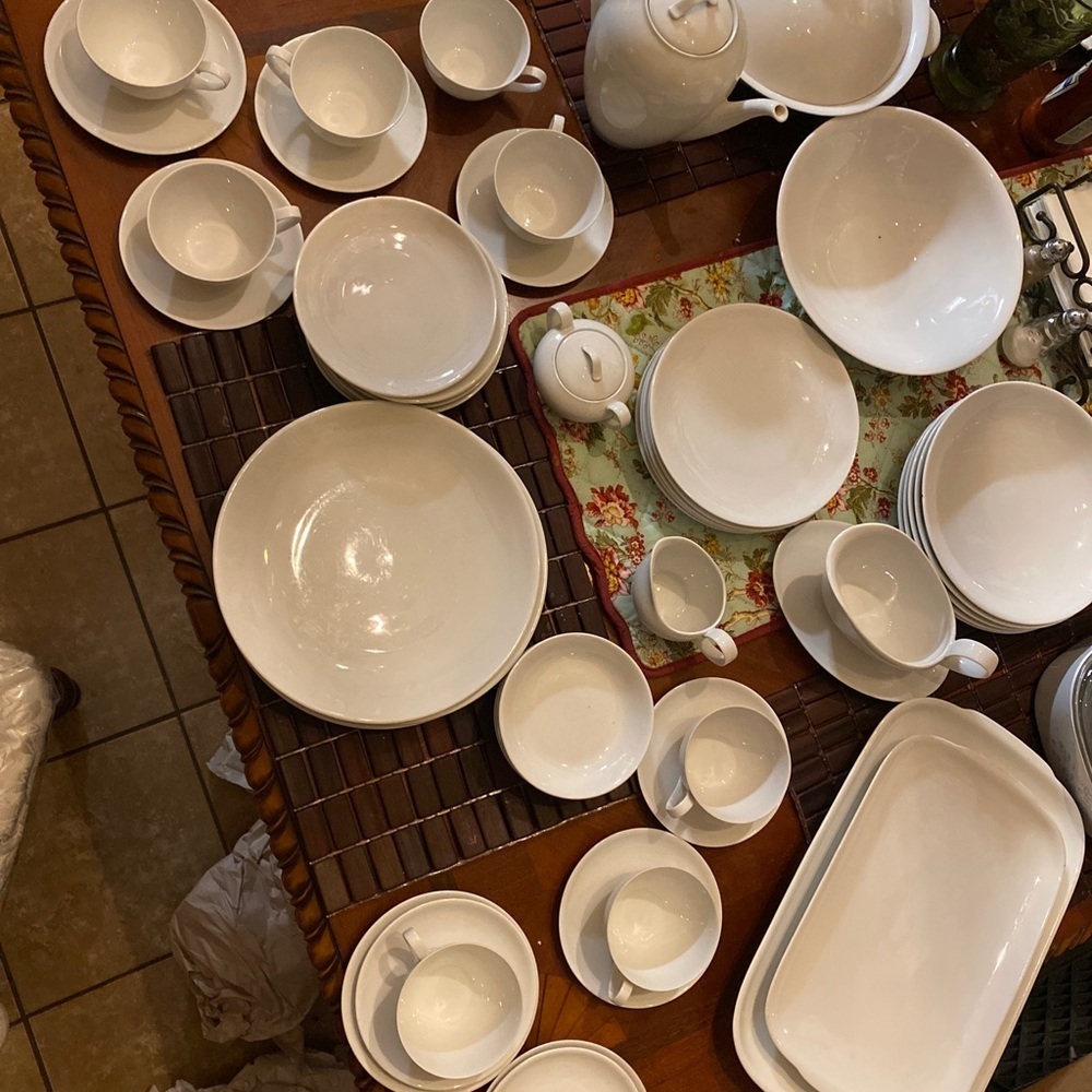 51 pc Hutschenreuther White China Flat Cream Soup Bowl Dinner Plate Tea Set